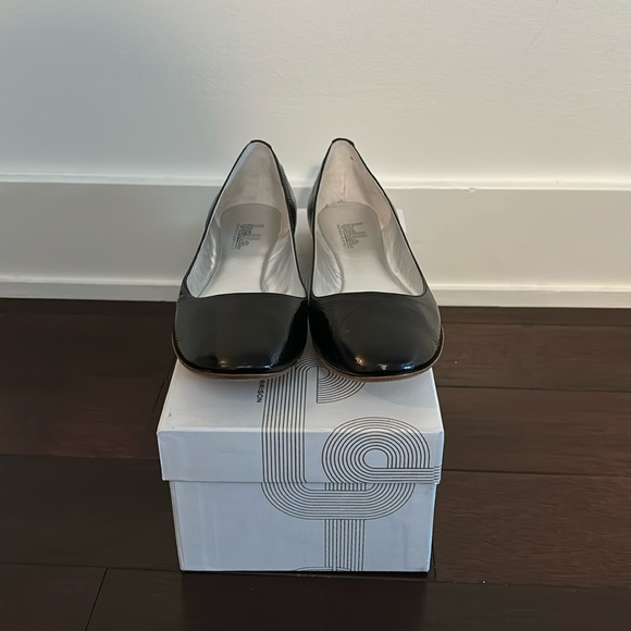 Belle by Sigerson Morrison Black Patent Leather Flats - Picture 3 of 7
